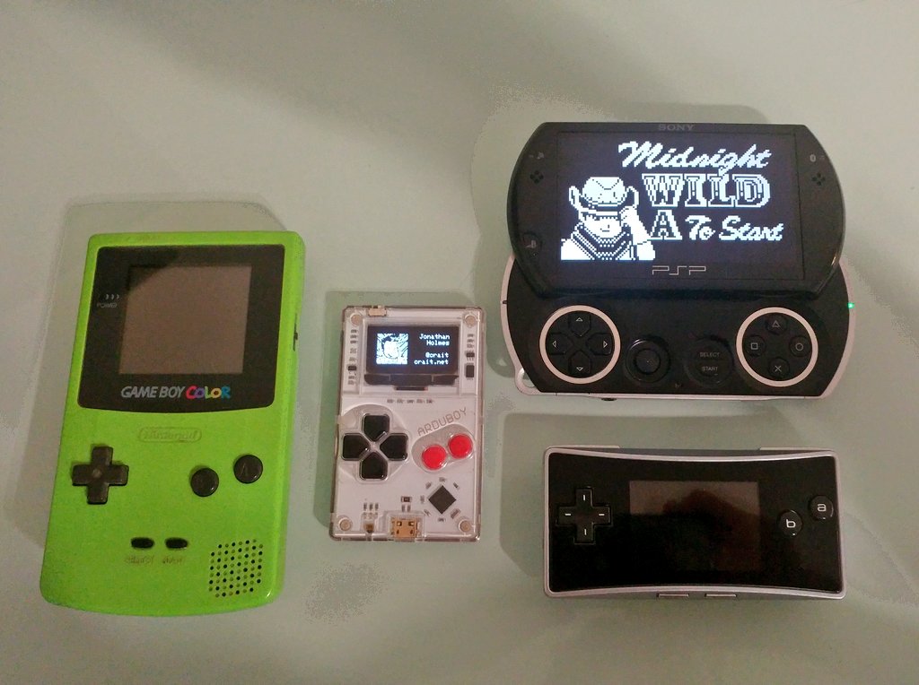 crait 🐔 on X: @Sengan_ Just a quick size comparison: Gam Boy Color,  Arduboy, Game Boy Micro, and PSP Go.  / X