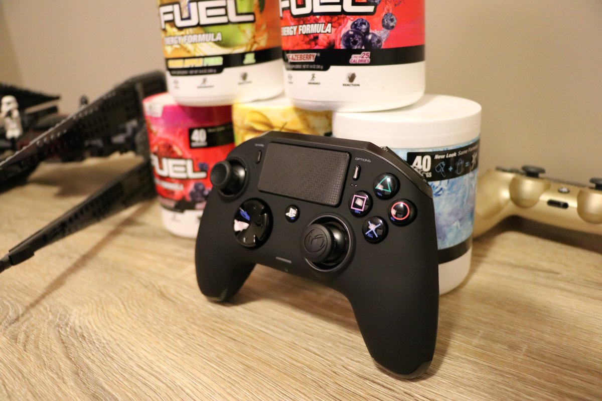Giving away a signed $200 Nacon Revolution Pro Controller 2. Retweet this tweet and follow the link to get yourself entered. gleam.io/rF5L4/nacon-re…