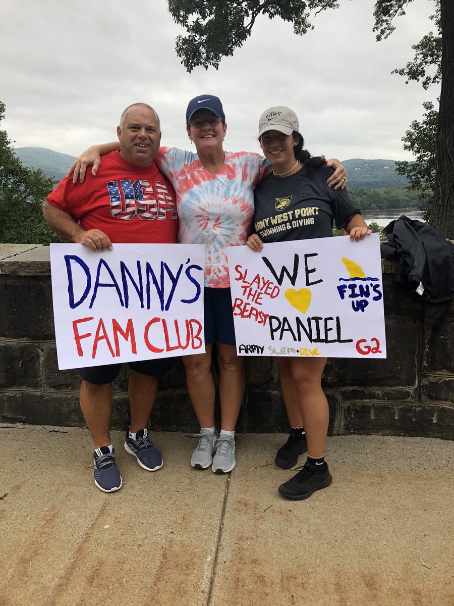 alaimo59's tweet image. Found our DS ❤️ #marchback #USMA2022