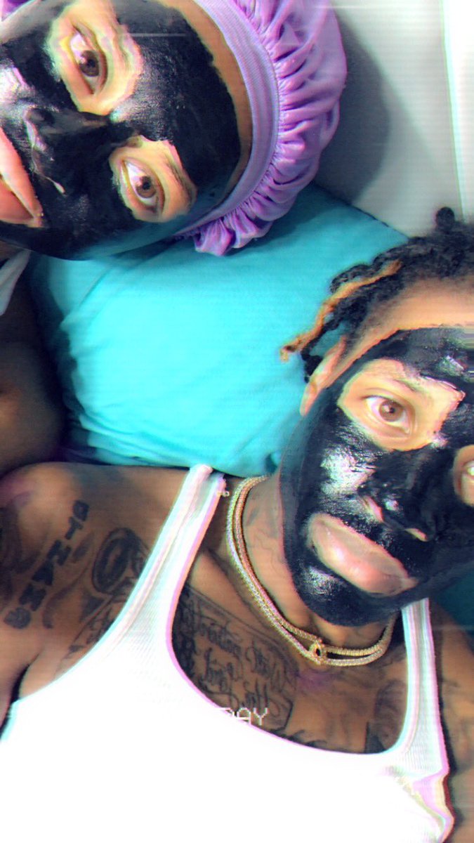 lildurk's tweet image. Tape done my feet up now !!!!! 💙😘