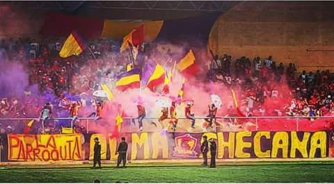 Hinchadas_Guate's tweet photo. Las 3 porras del @ClubDepSanPedro ayer recibiendo a los Super Gallos en el clásico contra Marquense.

#AlmaShecana
#LosInsufribles 
#FuriaShecana https://t.co/CffpOaisww
