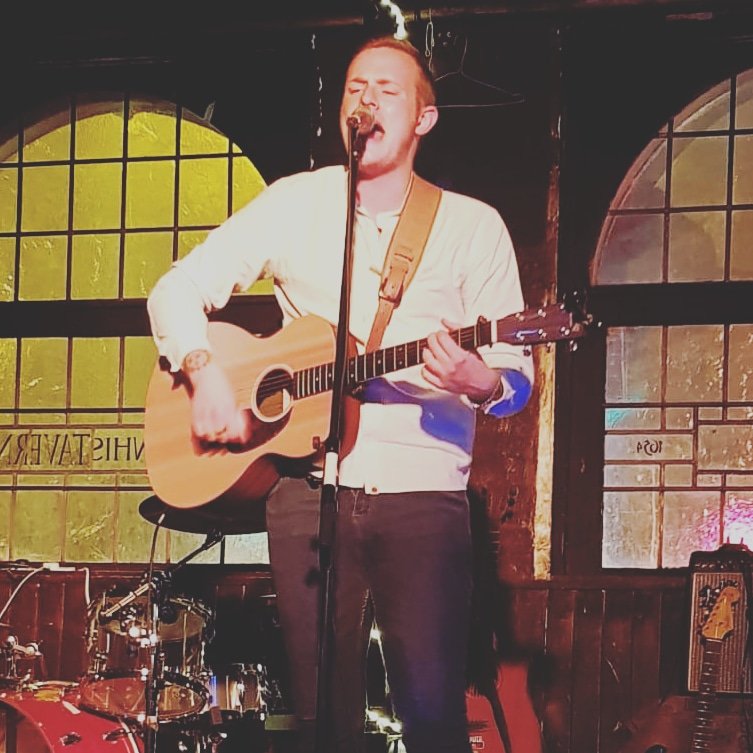DanAdesMusic's tweet photo. Been a few days since, but as always busy busy! Was a very enjoyable gig on Saturday night, playing at The George Tavern. Great crowd and great old school venue! Didnt give any ep's away, but even that didnt spoil it! Cheers Dan https://t.co/BBk1WY6Kgt
