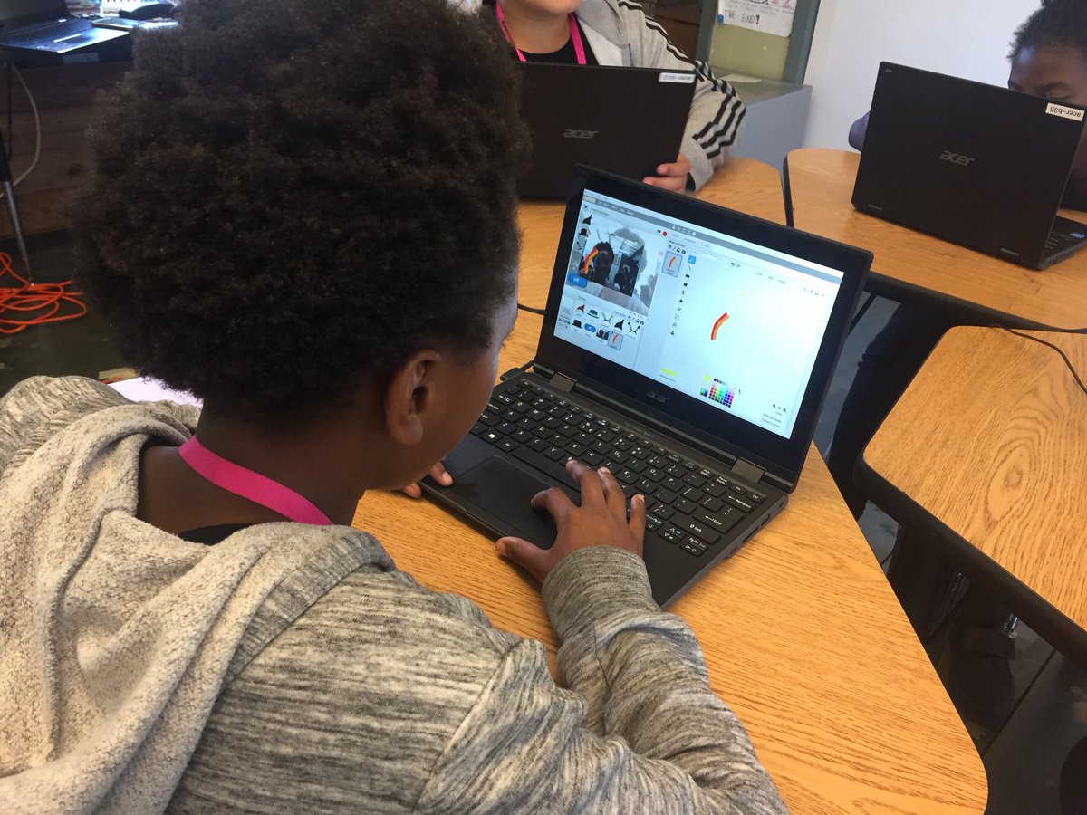 BlackGirlsCode's tweet photo. This afternoon our 10-12 year old tech divas are coding their own version of #Snapchat using scratch at #BGCBayArea summer camp. #summerofcode2018 https://t.co/sMOPyqyAYY