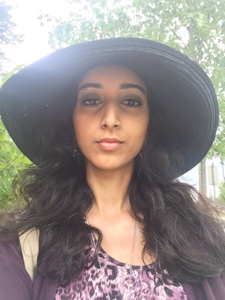 d_vaz's tweet photo. Continued aesthetic of stylish Disney villain hellbent on revenge @ShopprsDrugMart @WesbrookVillage #makeup #cosmetics #makeover #beauty #shoppers #selfie #style #fashion #bebold #beboldwithbeauty #disney #villain #revenge #stylish #aesthetic #hat #restingbitchface #bold #fancy https://t.co/lfCwpGNaT1