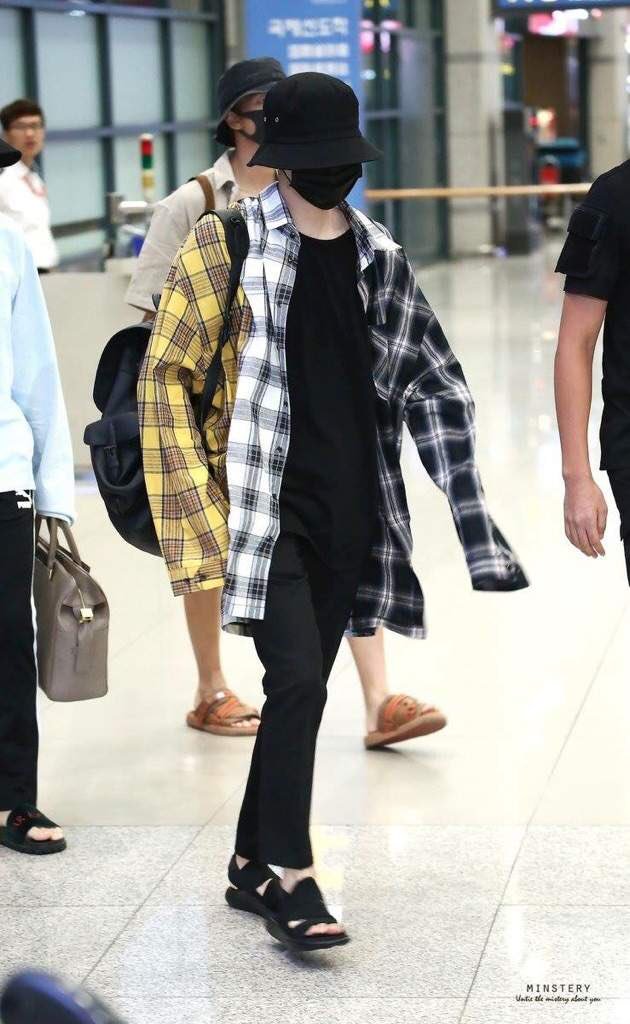 street style suga airport fashion