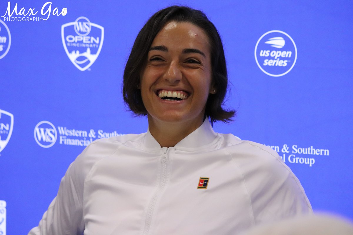 CAROLINE GARCIA - Página 36 DkghmfpVsAAjRQn