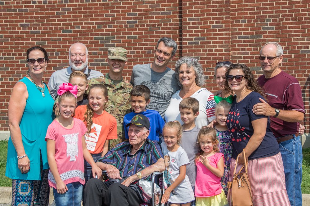 ArmyROTC's tweet image. Check out all the love from 9th Regiment, Advanced Camp Family Day!
Photos by Jakob Coombes
#Armyrotc #Armyrotccst #CadetCommand