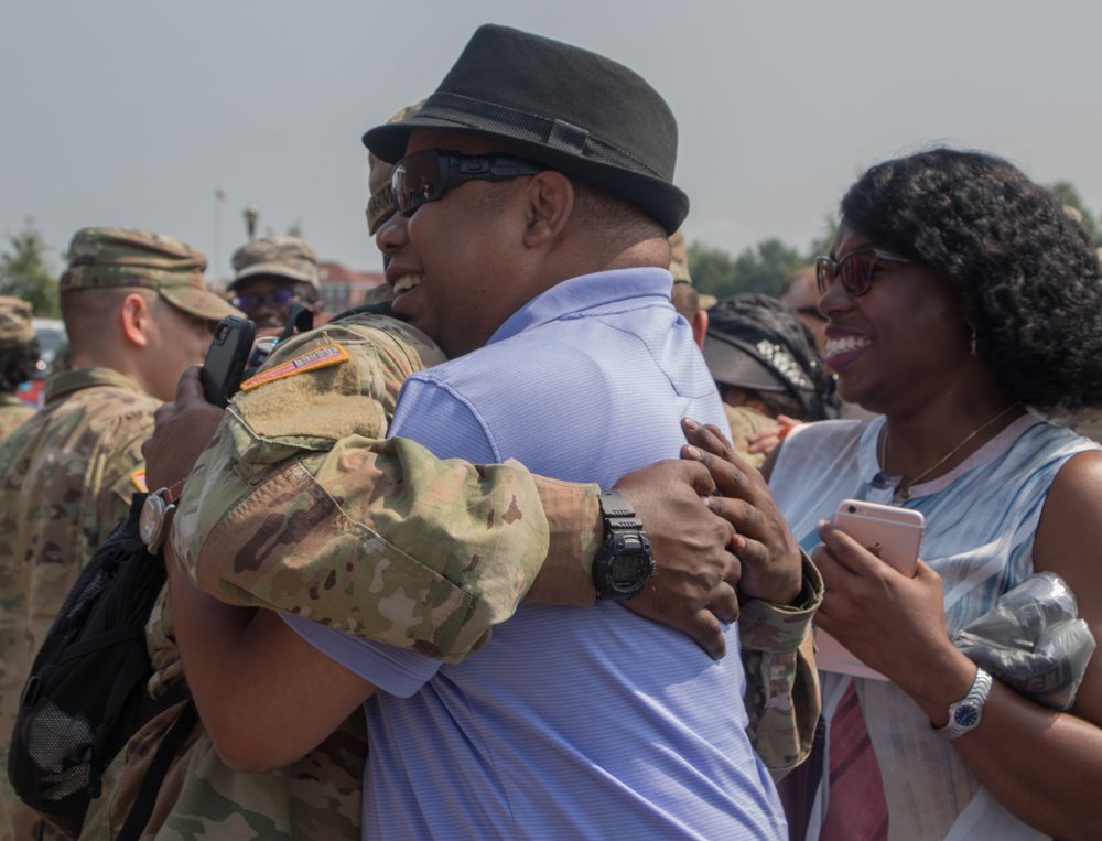 ArmyROTC's tweet image. Check out all the love from 9th Regiment, Advanced Camp Family Day!
Photos by Jakob Coombes
#Armyrotc #Armyrotccst #CadetCommand