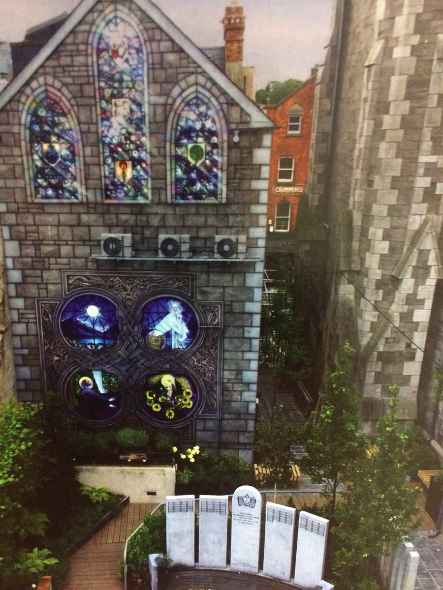 BoannC's tweet photo. Some beautiful Drogheda based artwork by local Artists Olga Duka &amp; Ciaran Dunlevy for sale in postcards, posters, &amp; original at the Boann Art Collective Exhibition &amp; Shop! They are going fast!! #fleadh #drogheda #artwork #boannartcollective https://t.co/Drd1U5RcMT