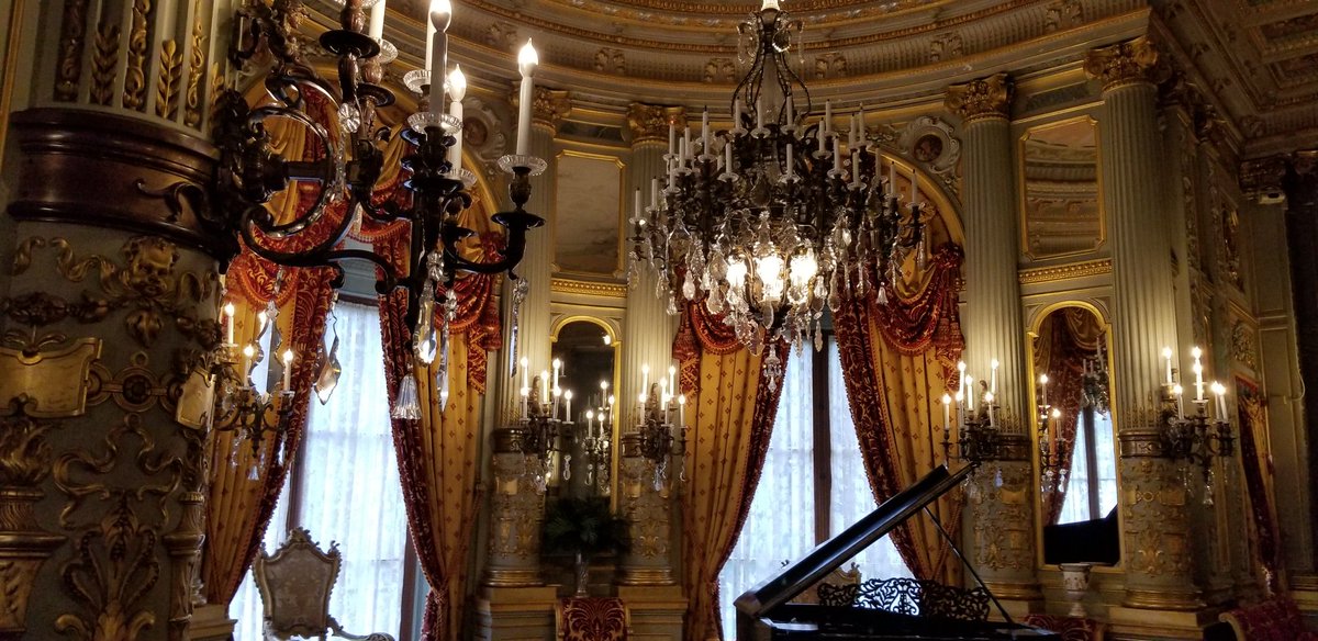 DI82589's tweet image. #vanderbilt mansion..#TheBreakers What a fascinating glimpse into the gilded age!