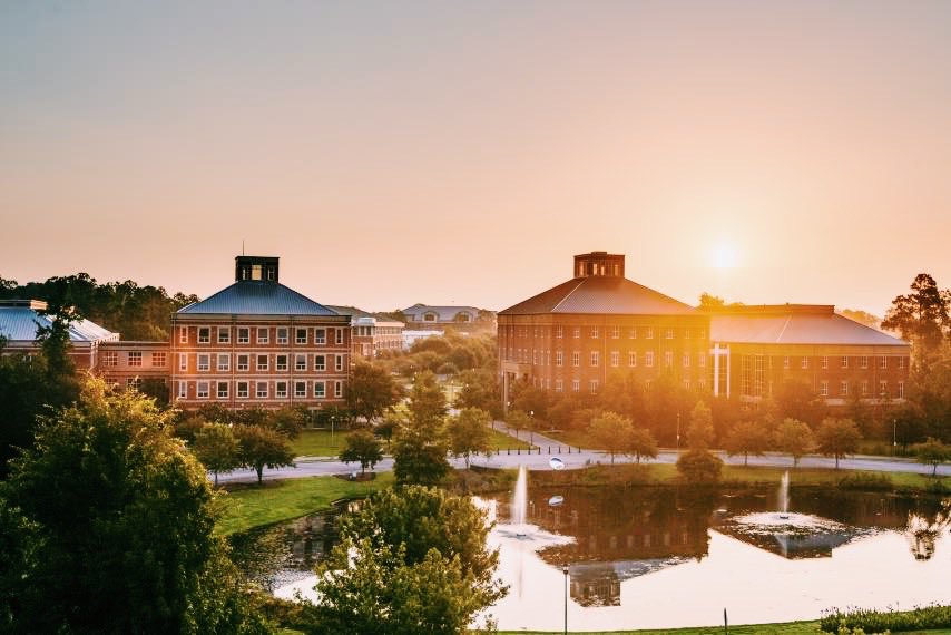 We’re glad to be back on our beautiful campus! We hope everyone had a great first day back and look forward to having another successful semester with everyone #phideltgaepsilon