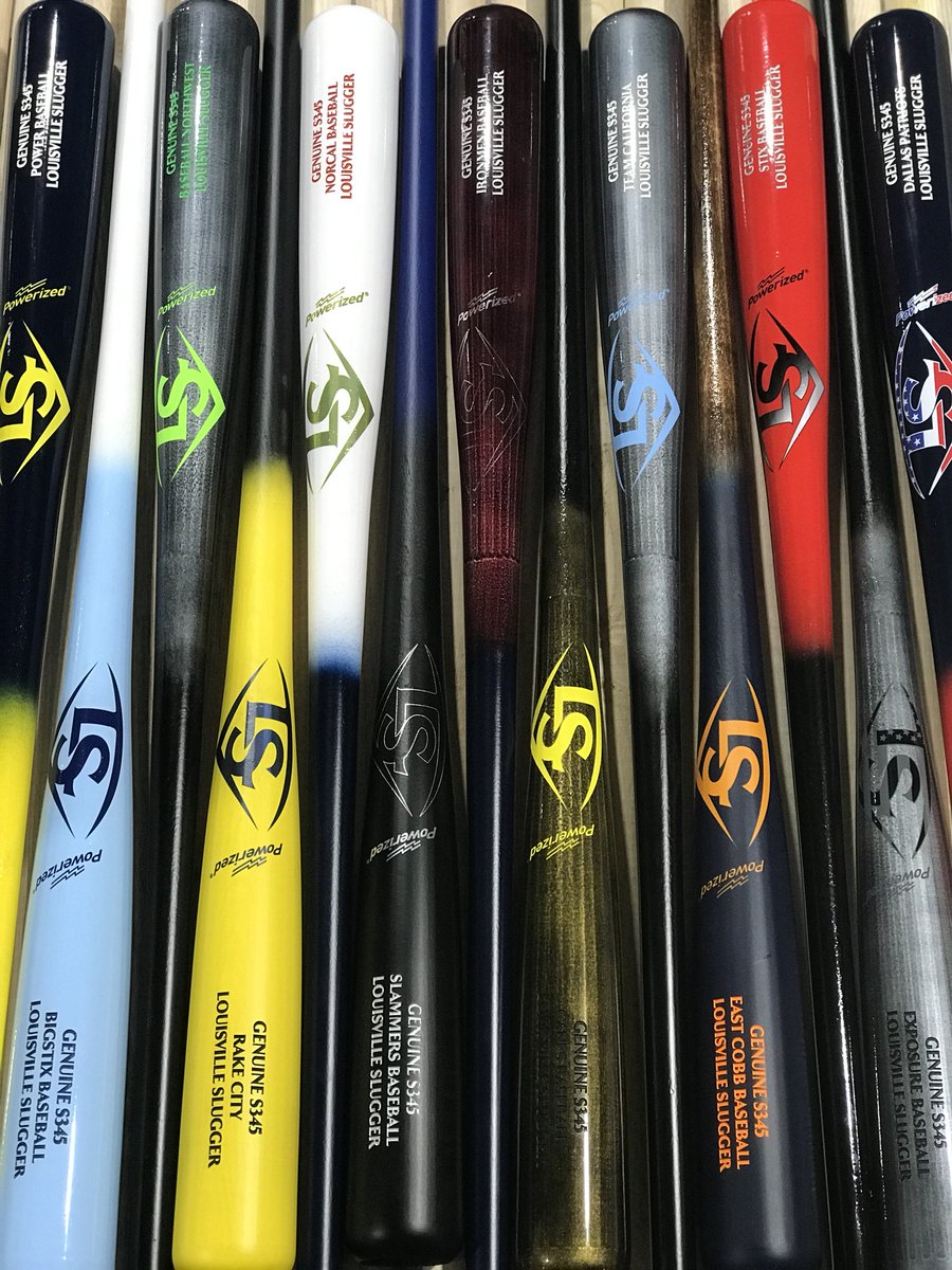 WilsonPremierBB's tweet photo. Coaches and PO’s, we love you too. Custom @sluggernation fungos on point for the #WPClassic https://t.co/ccAKcWeTBI