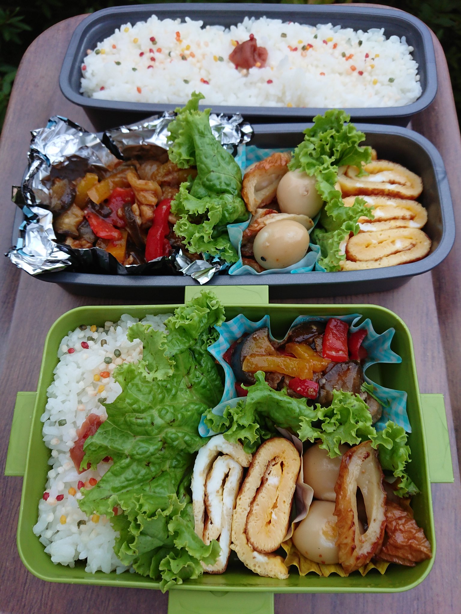 やっちゃん V Twitter お盆も休みなしで練習らしい ということは毎日お弁当がいるということか おかずにだんだん手抜き感が 麻婆茄子 ウズラと竹輪の甘辛煮 卵焼き お弁当 お弁当記録 お弁当