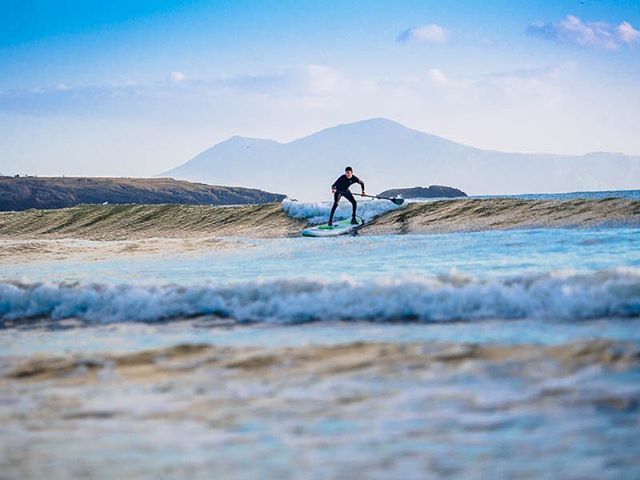 MikeHowarth's tweet image. "Earth and sky, woods and fields, lakes and rivers, the mountain and the sea, are excellent schoolmasters, and teach some of us more than we can ever learn from books." - John Lubbock⠀
.⠀
.⠀
.⠀
.⠀
.⠀
#sup #standuppaddle #paddleboarding #paddleboa… ift.tt/2MIflT6