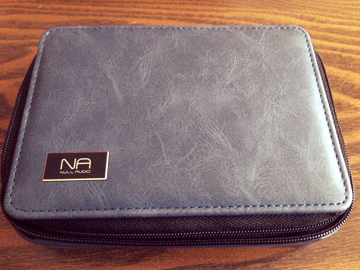 yulen0's tweet image. つよそうなケーブルきた。それどころか[E]ケースもきた。 #nullaudio