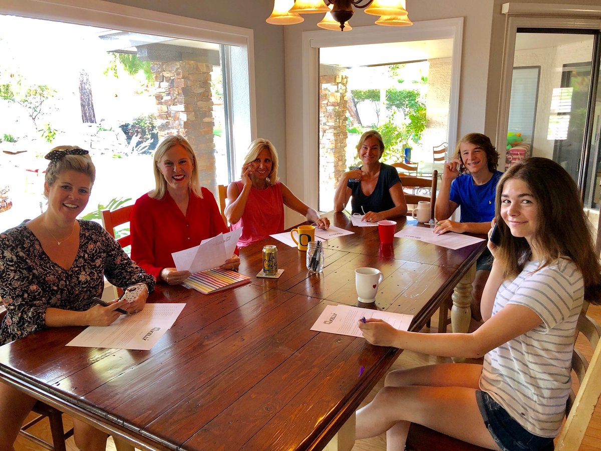 KellyForLD23's tweet photo. Every vote counts in #LD23 and this phone banking team of friends + volunteers helped us reach 800 voters this weekend! #LeadRight 🇺🇸 https://t.co/uVV9fGlAbd