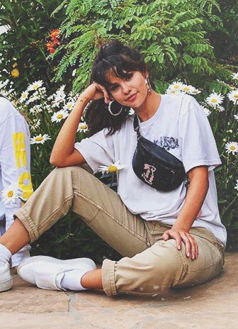 VoteStatsSel's tweet photo. #MMVAs #FFSingleWolves #iHeartRadioMMVAs https://t.co/8pNXdeyr3z