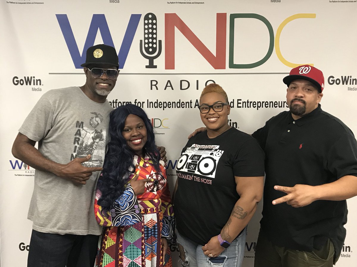 Comedy_Chapel's tweet image. Thanks to all who caught a few minutes of tonight’s show! Too much fun! We are ready to do it again next Monday, 6pm, on @WINDCRadio!!  Thanks to our guest Ida DivasDen Bullock @CurtGaskins @KELZonline
