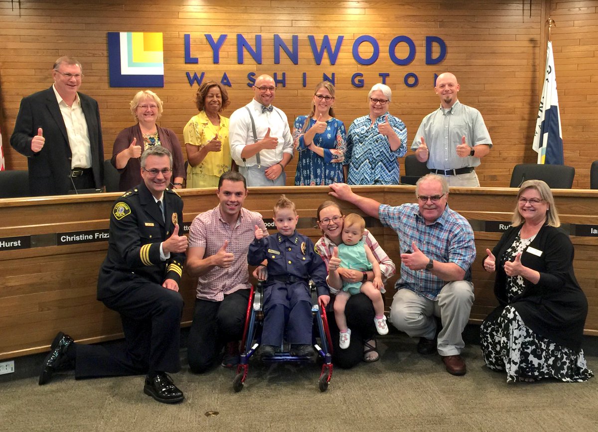 LynnwoodPD's tweet photo. Oath of Office and Swearing in Ceremony for our Little Chief Luca Keogh this evening. Thank you Mayor Smith, City Council &amp; South County Honor Guard for sharing this special night with us! https://t.co/auxrf8WSsE