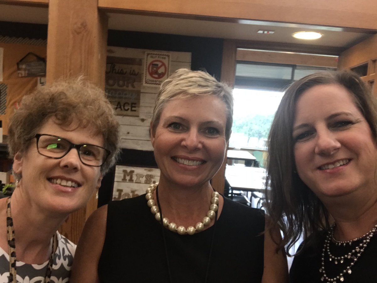 MissyDeMoss's tweet image. Meet the teacher was tonight was a success. Can’t imagine the year without these ladies! ‘I can do things you cannot, you can do things I cannot; together we can do great things.’ - Mother Teresa. #waexcels