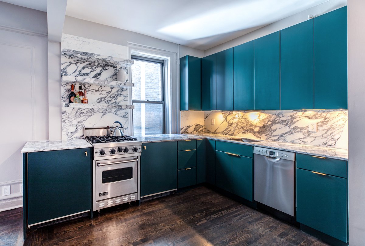 Here's an #interior #redux we recently finished, mixing #traditionalstyle & #moderndesign. #kitchenreno #interiors #traditionaldesign #modernkitchens #marble #backsplash #stainlesssteel #colorscheme #residential #generalcontracting #Manhattan #TheVillage #ThreeSixtyNY @IKEAUSA