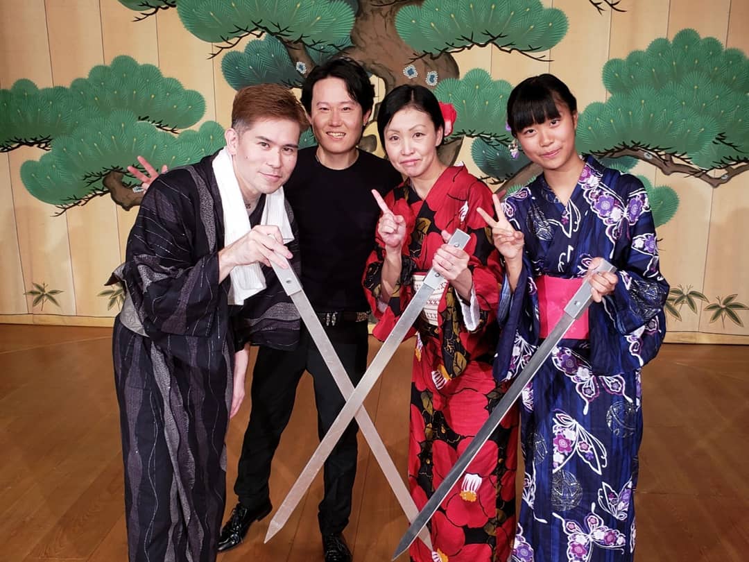 yoppyki's tweet photo. 昨日は、一年ぶりに明治村に行って来ました
そして、去年に引き続きイリュージョニストDAIKIさんのマジックショーを見に行ってきました
何度見ても素晴らしい

来年のお正月にMr.マリックさんとマギー司郎さんと一緒に全国放送されるとの事
これからの益々のご活躍に陰ながら応援させていただきまぁす https://t.co/g0xADTRgKd