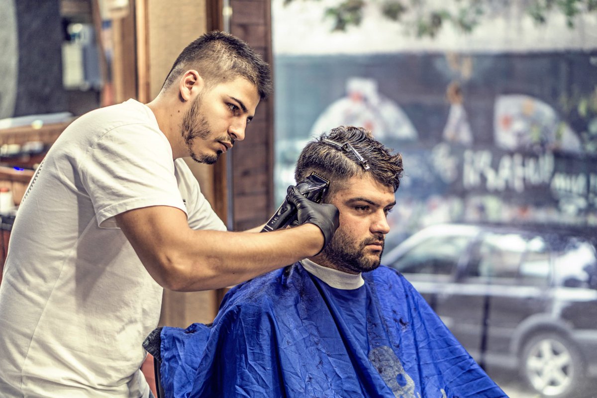 TheLuxAuthority's tweet photo. We take good grooming very seriously! https://t.co/jcjq1Y6jkl

#luxurylifestyle #luxurylife #luxurystyle #luxuriousliving #luxury #lux #goodgrooming https://t.co/r1Ai5VwQsf