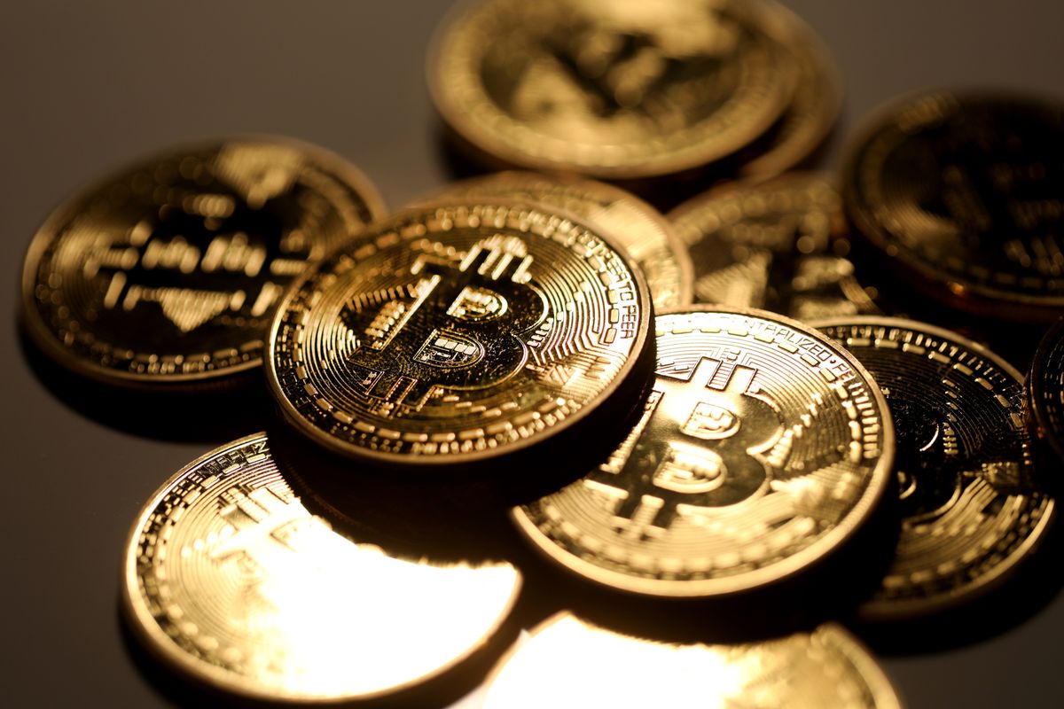 crypto's tweet photo. Bitcoin sinks below $6,000 as almost everything crypto tumbles https://t.co/xC3fzil4lR https://t.co/ibC90YiZ4j
