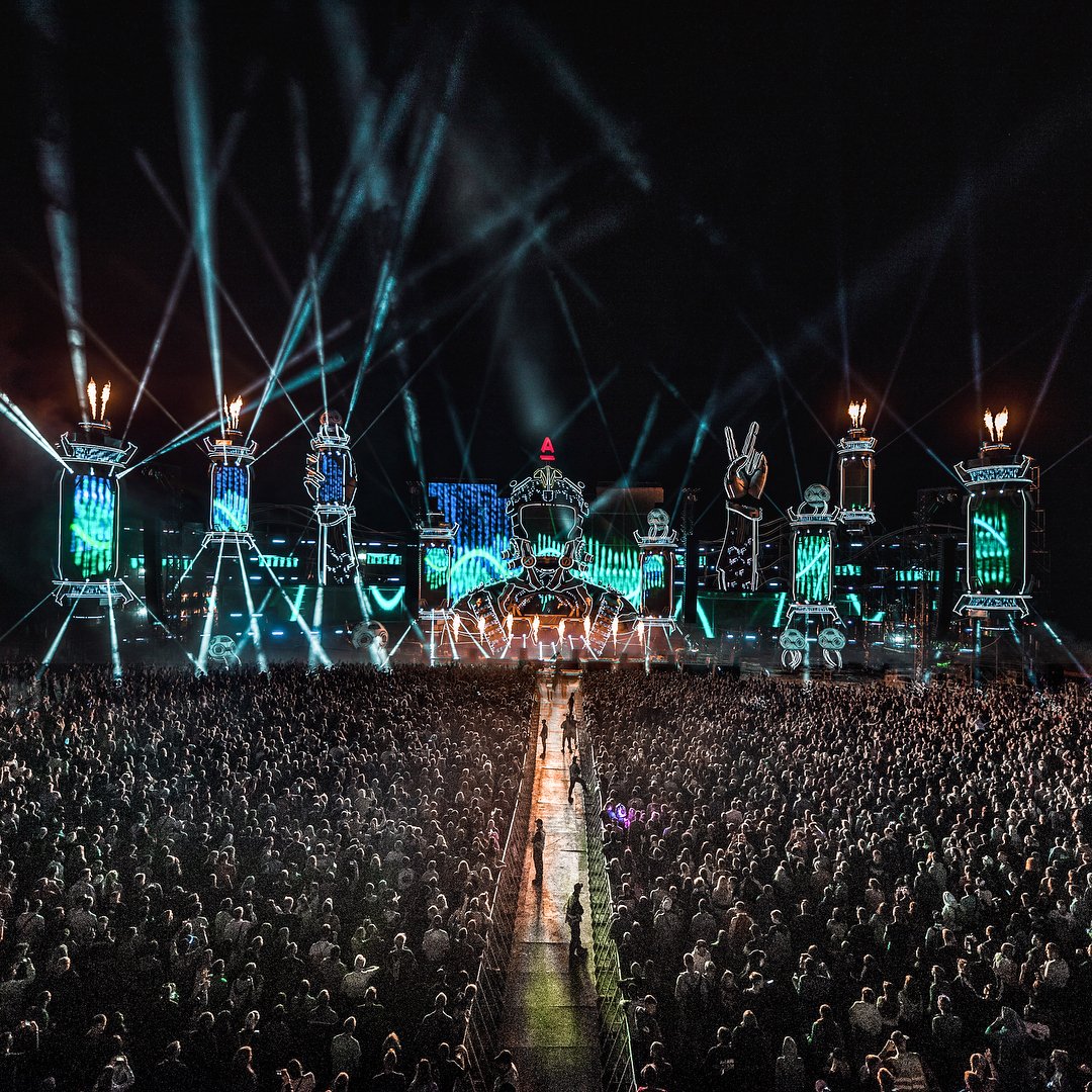 eliaguesilva's tweet image. Russia was lit! 🔥🇷🇺 #alfafuturepeople.