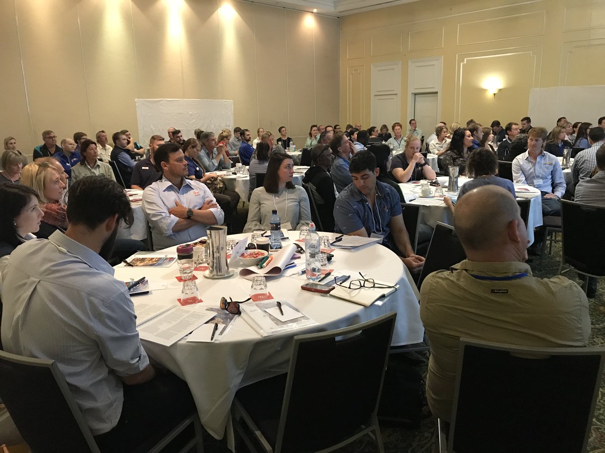 ReefAllianceAU's tweet photo. The Reef Extension Forum is underway. With the support of reef extension officers, farmers are implementing new and innovative strategies to improve water quality for the future of the #GreatBarrierReef! #reefext2018 #ReefAlliance https://t.co/StZDcwWSZr