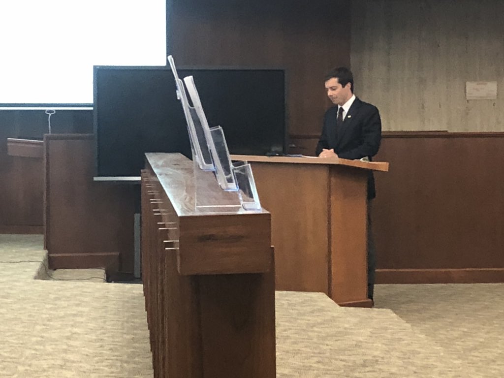 MeganSmedley_'s tweet photo. Mayor @PeteButtigieg announcing his recommendation that the South Shore line move toward downtown. Could be a $100 million dollar project. Thinks it’s the best location for the projection of the city. https://t.co/CLlgBPIdHk