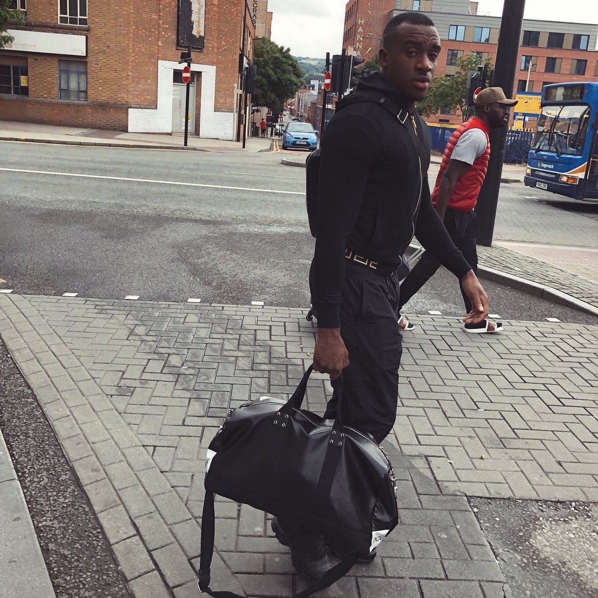 TheBugzyMalone's tweet photo. When  push comes to shove there is only a handful of people you can actually trust. 🤥 https://t.co/l8wLs2kjs0