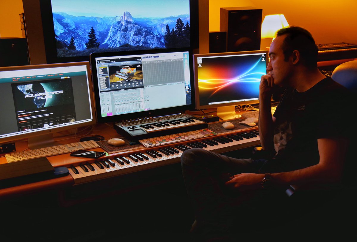 Aguarecords's tweet photo. Retweeted Federico Vaona (@Fedevaona):
Studio Time - Love my Job
#MusicComposer #MusicProducer #ComposerLife #StudioLife #StudioTime #FilmScoring #TVScoring
#FedericoVaona #FedeVaona #Aguarecords https://t.co/w6zc7DJjOh