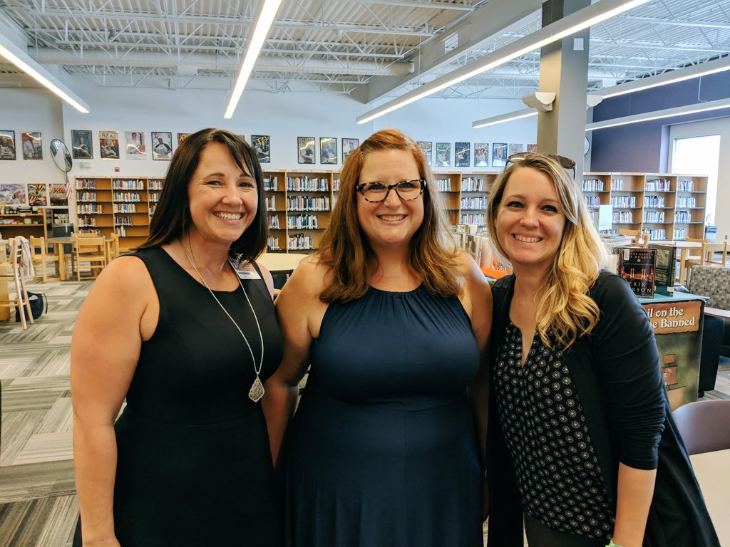 mrnickcusumano's tweet photo. So glad @alicekeeler came to @FZSchools to share her amazing knowledge and #googleslides skills this afternoon with our math teachers #mathematicalmindsets #fzlaunch @HeatherMKreger @amyrathertsand https://t.co/yb18Kb2pqe