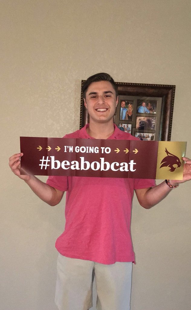 TexasState23's tweet photo. Stephen ( @stephensimp17 )
Major: Business
From: Santa Fe, Tx
#Txstate22 #TexasState22 #Txst22 https://t.co/A6vGqphm2h