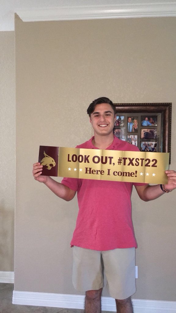 TexasState23's tweet photo. Stephen ( @stephensimp17 )
Major: Business
From: Santa Fe, Tx
#Txstate22 #TexasState22 #Txst22 https://t.co/A6vGqphm2h