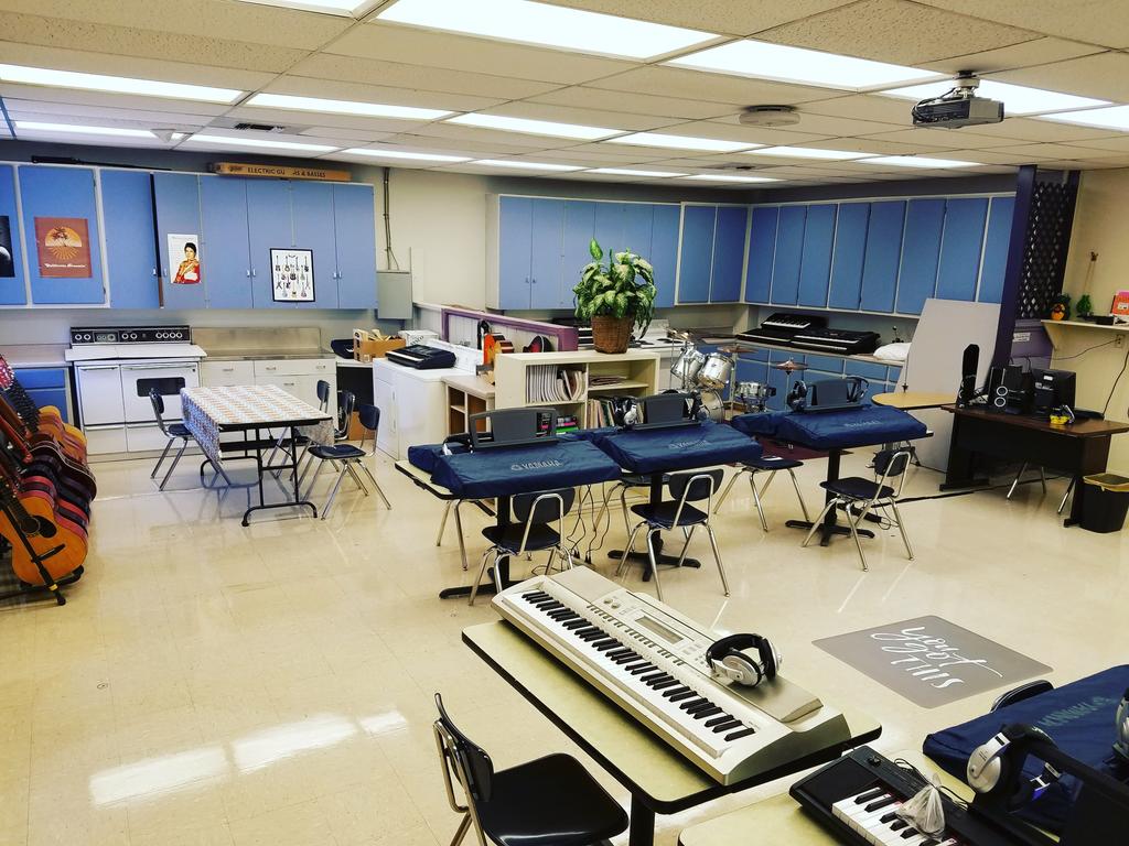 17th year teaching, 9th year at Mesquite, ready to ROCK! #altEd #ssusd #firstdayofschool