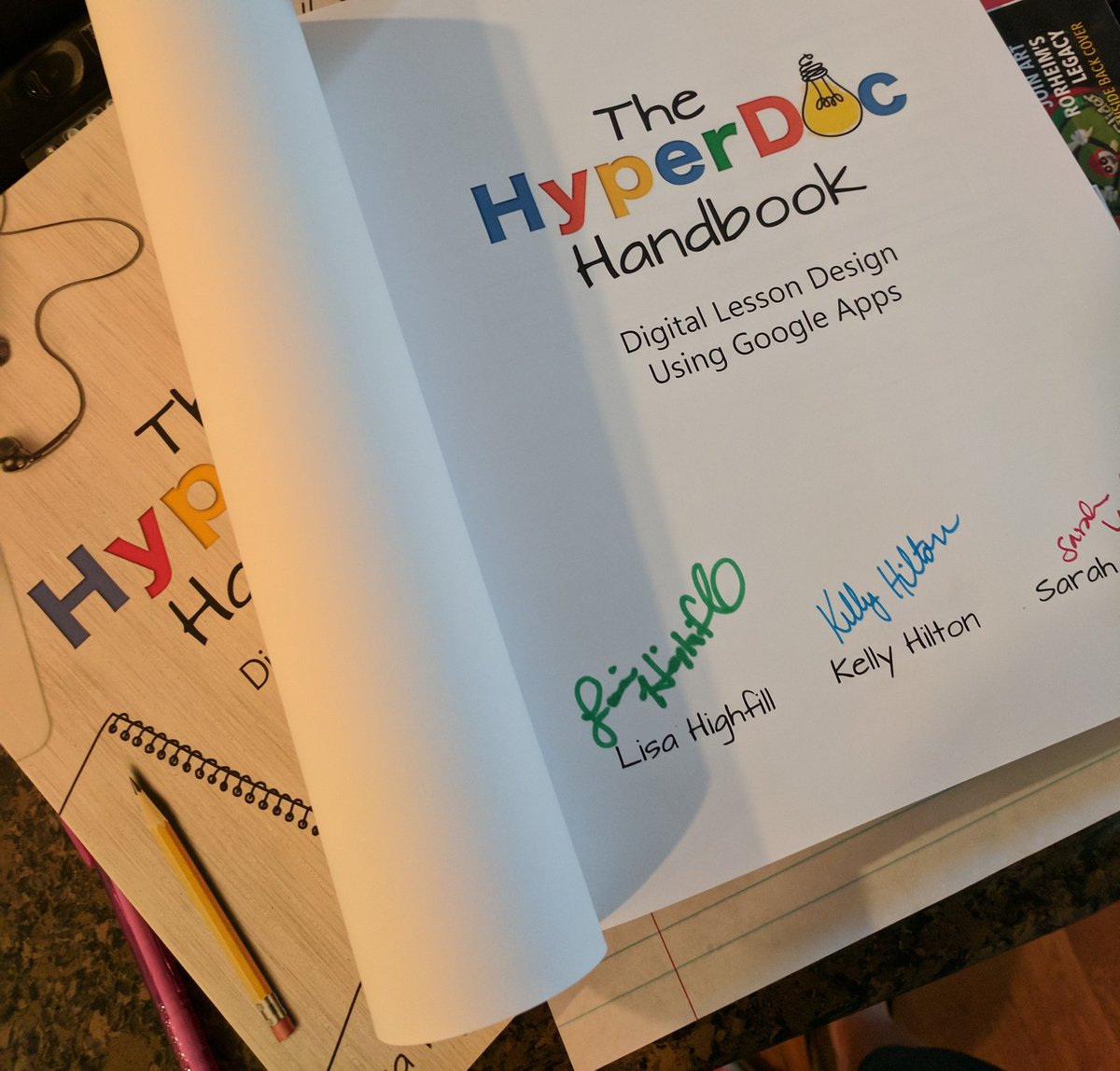 kinghistorycchs's tweet photo. More goodies arrived today! Just in time to give away tomorrow @ChathamCoSch #DISC !!!!!!! @delia_decourcy
Thank u so much to the CA #HyperDocs girls @SARAHLANDIS @lhighfill @kellyihilton 💡From West Coast to East Coast, u guys are a treat!! https://t.co/5N46uhyMIF