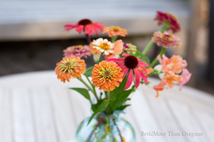 It may be hot and humid, but August is still a lovely time to create beautiful backyard bouquets. Here's a simple zinnia bouquet with lots of growing inspiration. wp.me/p3D2be-1XG #zinnias #Seedgrown #backyard