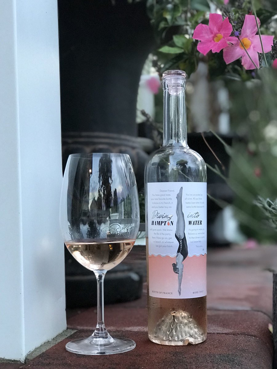 jjojjo's tweet photo. Nice evening for my fav wine 🌸🍷#EnjoyedEverywhere @hamptonwater_ https://t.co/ND6zuhOkkt