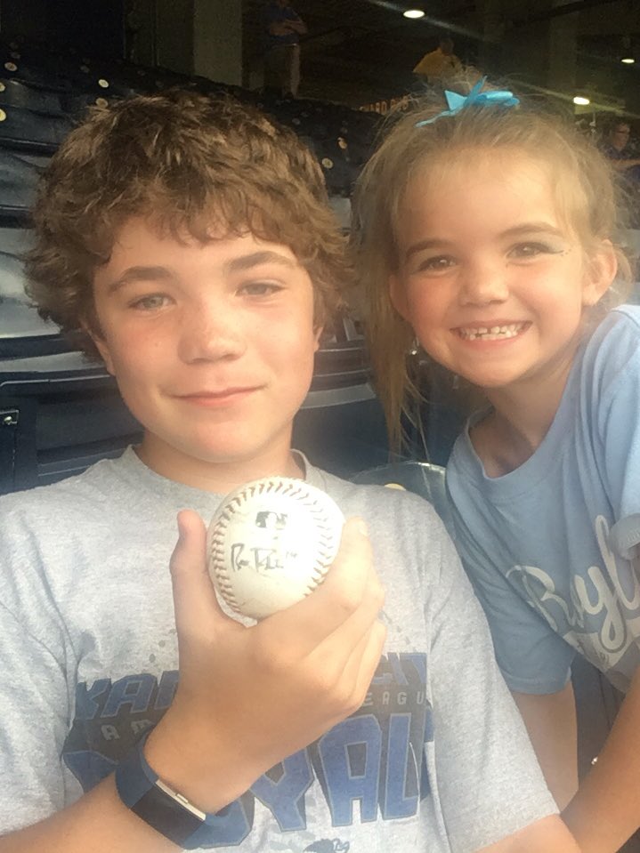 darctaylor's tweet photo. Hanging out at the Royals game!  #RaisedRoyal  #royalssocial https://t.co/h2vZrBlXTG