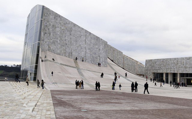 SASquared_arch's tweet image. What is Deconstructivism?

bit.ly/2B6zAIV

#architecture #architecturetheory #architecturelovers #architecturedesign