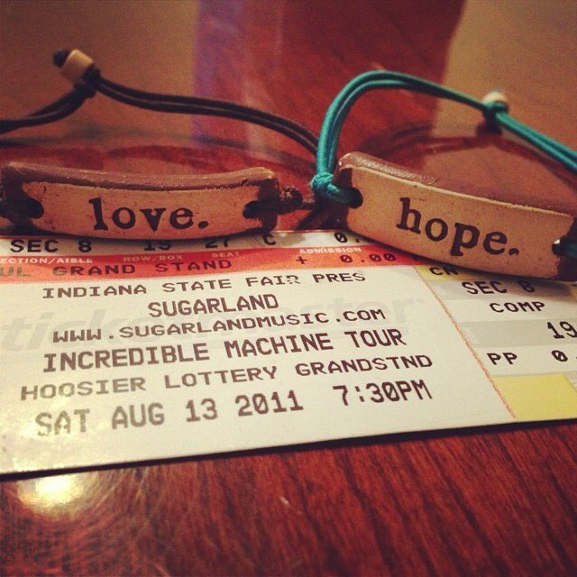 kristald27's tweet photo. Being at the Indiana State Fair 7 years ago definitely changed me ~ not physically but in other ways. Being able to see @Sugarlandmusic with @JenniferNettles and @kristianbush this past weekend helped my heart continue to heal and was so good for my soul. #rememberindy #imokay https://t.co/eLDPFeOjyU