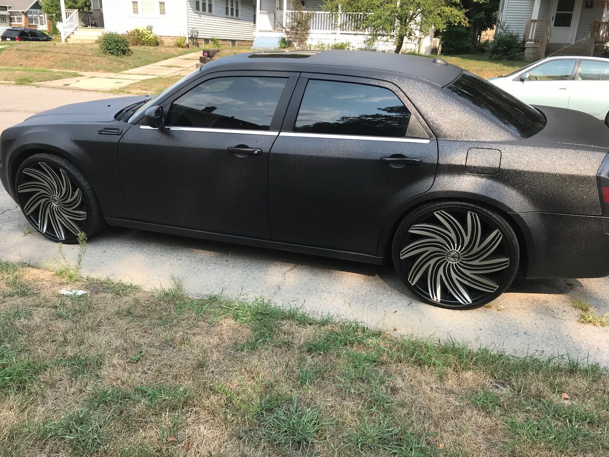 ya_think's tweet photo. My neighbors new textured murdered out paint job. #prettyslick #chiqueroadwarrior https://t.co/bX8c1a5hBP