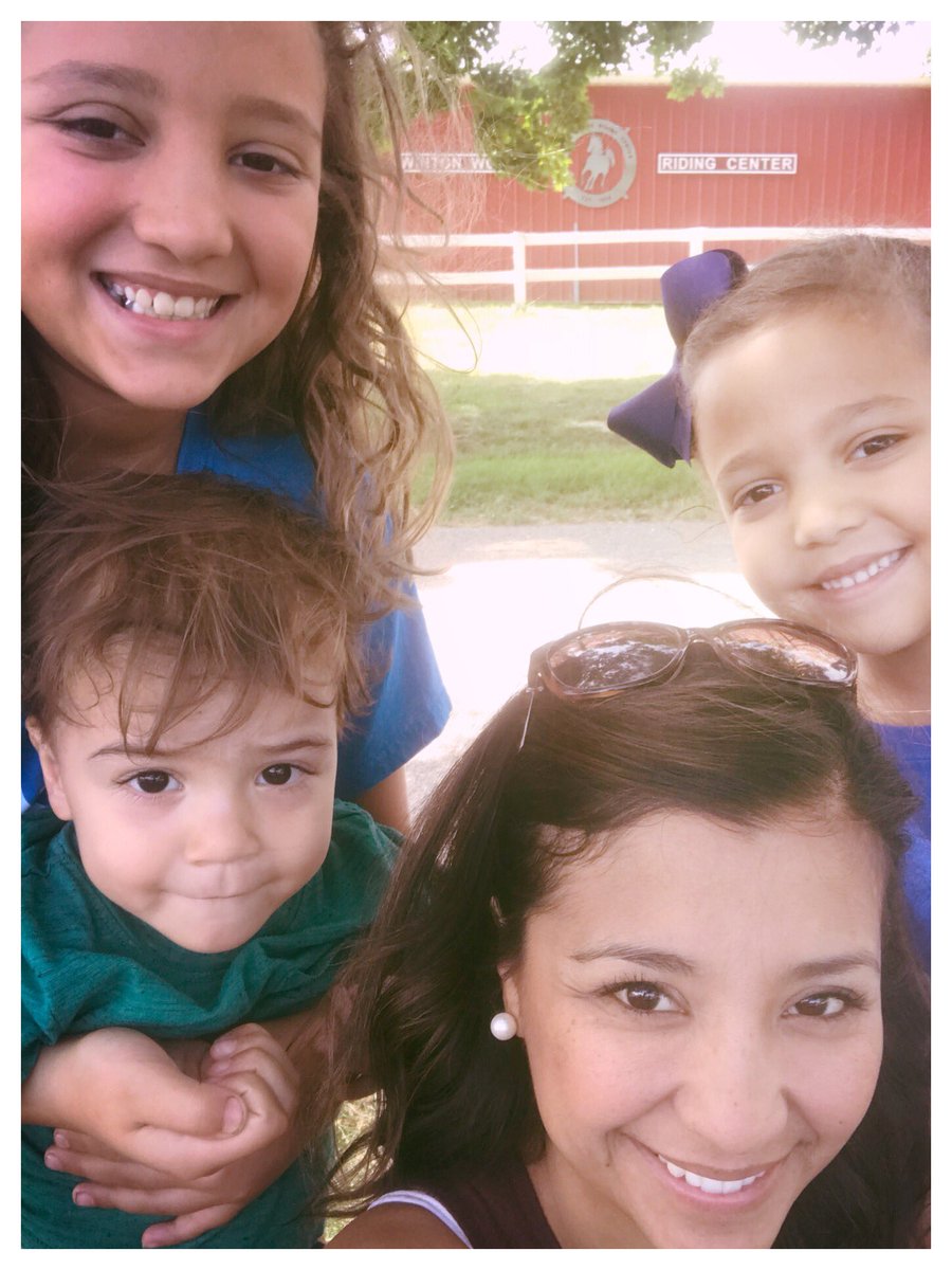 Ale_Haggard's tweet photo. Park Selfie #vivaverano #somosmaxwell #doesitstillcount https://t.co/JFPcCqe37C