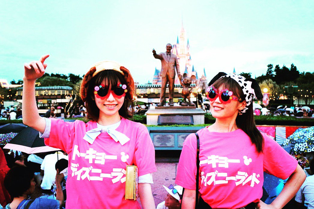 巨匠 En Twitter ディズニーで遊ぶれいちぇる Egirls Flower 鷲尾伶菜