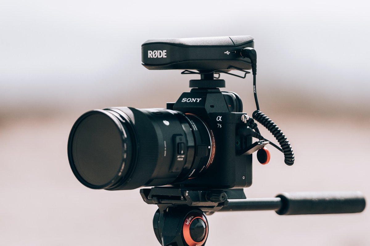 rodemics's tweet image. How good does the #RØDELink Filmmaker Kit and @Sony Alpha α7S combo look?

Which #RØDE #VideoMic have you been using this week?

 📸: Ly Visuals (gordonly.com)