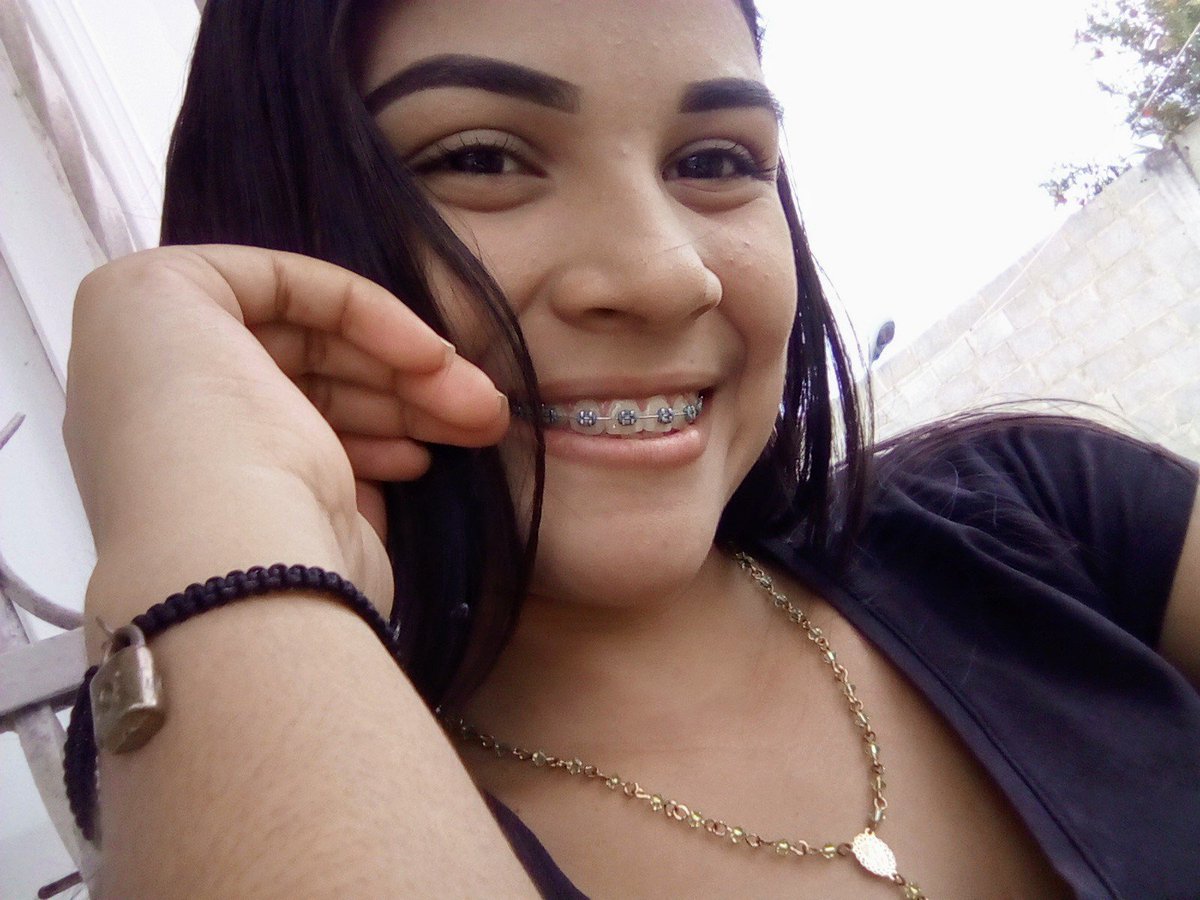freetarazona's tweet photo. 🎀. https://t.co/tQkvhiZNoh