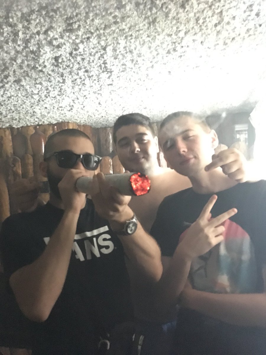 murder1312's tweet photo. El peça 😂🔥💣 https://t.co/GLE21IKXCf