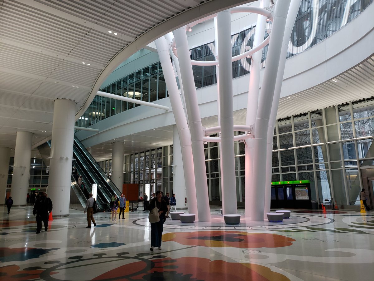 skalilevents's tweet image. @rideact easy ride in to the new @TransitCenterSF this am...challenging ride out in the pm, got shuffled in and out of three buses as they sorted it all out #NX3 #workingoutthekinks #30minuteslate #shouldbefreethisweek